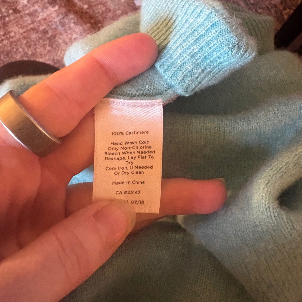 100% Cashmere Talbots Petites Pure Cashmere Crewneck Sweater Aqua Blue Size MP - Picture 7 of 7